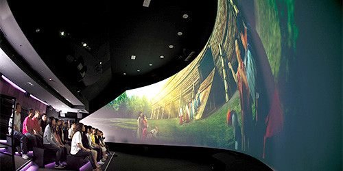 pix-3_180-degree-Theatre.jpg